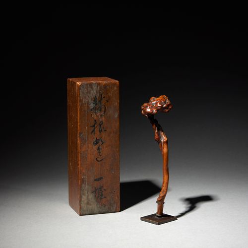 Sceptre 
Japon, XIXème 
Bois 
H. 15 cm 
 
Publication 
Durieu M., Presque rien, &hellip;