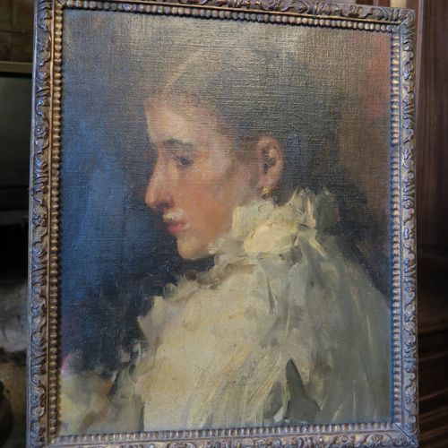 Ecole Française vers 1900 Portrait of a woman in profile Oil on canvas 44.5 x 36&hellip;