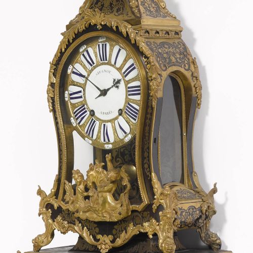 Null BOULLE CLOCK ON PLINTH
Régence, Paris ca. 1720/30. The dial signed Seugnot &hellip;