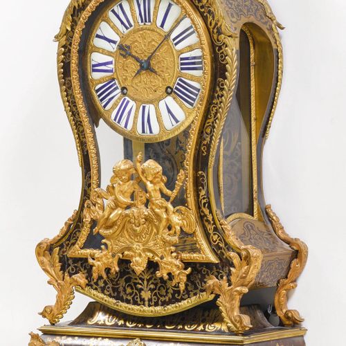 Null BOULLE CLOCK ON PLINTH
Régence, Paris ca. 1720/30. The movement signed Pia &hellip;