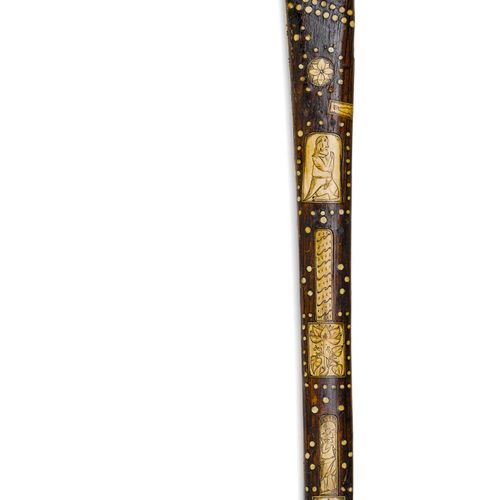 Null BERGMANNSBARTE
萨克森人，18世纪初。
修长的梯形包叶刀，有一个尖锐的延伸部分开在插座上。叶子上有三叶草和点状穿孔，标记 "CK"。有边&hellip;