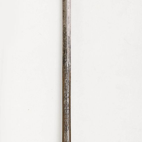 Null GALADEGEN
德国，约1760/70。
，银质剑柄镀金，由铸造和锻造部件组成。球形鞍座，铆钉头，以握柄为终点的握弓，一个短柄臂，带有 "I.A.&hellip;