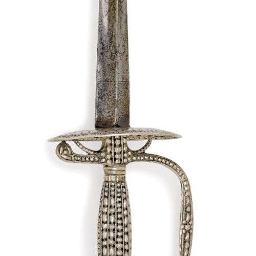 Null CEREMONIAL SWORD
Empire, France, ca. 1810.
Silver hilt, olive-shaped pommel&hellip;