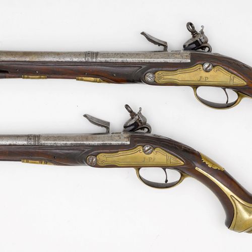 Null 一对手枪
西班牙，18世纪末，Ripoll/Barcelona，大师Mas和Deop。
圆形枪管（长25.1厘米），口径16毫米，枪膛两半为八角形，由&hellip;