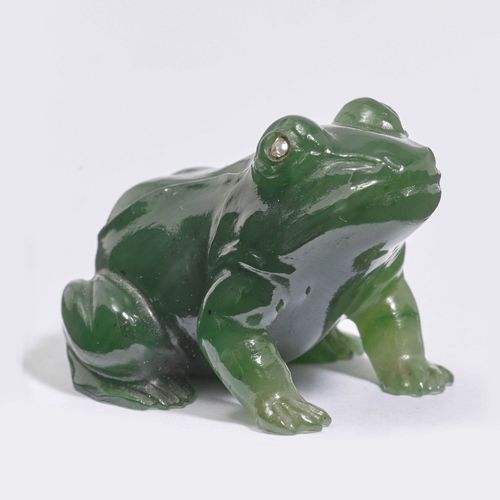 Null NEPHRITE AND DIAMOND FROG FIGURE, BY FABERGÉ.
Unmarked.
Carved from a singl&hellip;