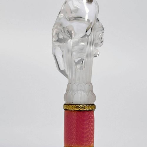 Null ROCK CRYSTAL AND ENAMEL GOLD HANDLE, BY FABERGÉ, ca. 1900.
Maker's mark Hen&hellip;