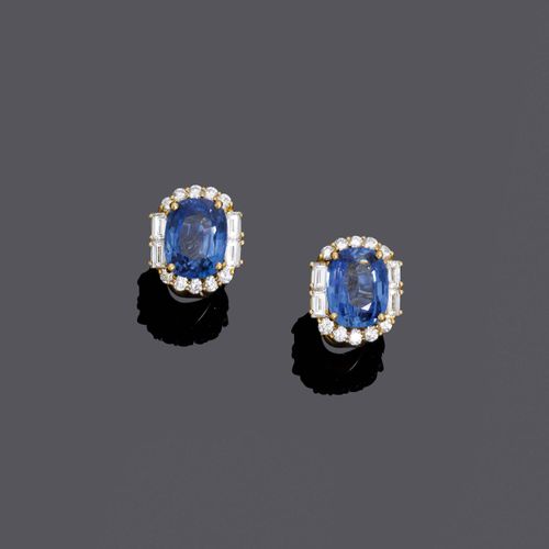 Null CEYLON SAPPHIRE AND DIAMOND EARCLIPS, ca. 1970.
Yellow gold 750, 12g.
Each &hellip;