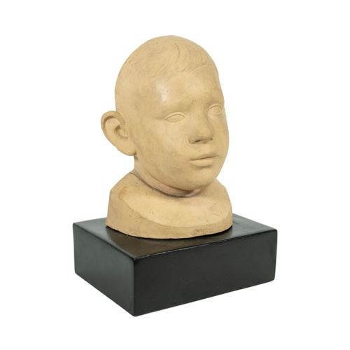 Null 琼-雷布尔(Reus, 1899-1981)

孩子。

陶器雕塑，漆木底座。签名。

20 x 15 x 10厘米。