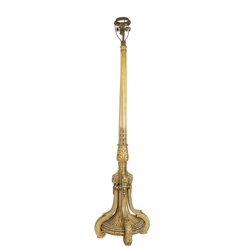 Null Floor lamp in carved and gilded wood with decorations and grooved shaft, mi&hellip;