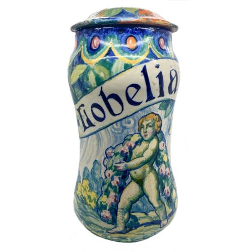 Null 何塞普-瓜迪奥拉-托雷格罗萨（巴塞罗那，1904-1983年）

阿尔巴雷洛的珐琅彩陶器，有普蒂、鲜花和风景的装饰。有 "Lobelia "图例。底座&hellip;