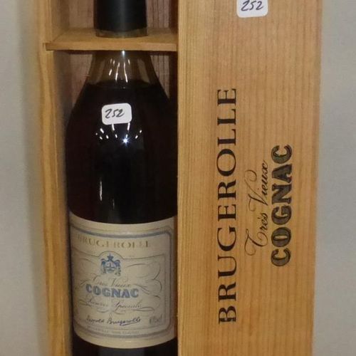 Null 1 bouteille Très Vieux Cognac Réserve Spéciale Maison Brugerolle 40% vol, 7&hellip;