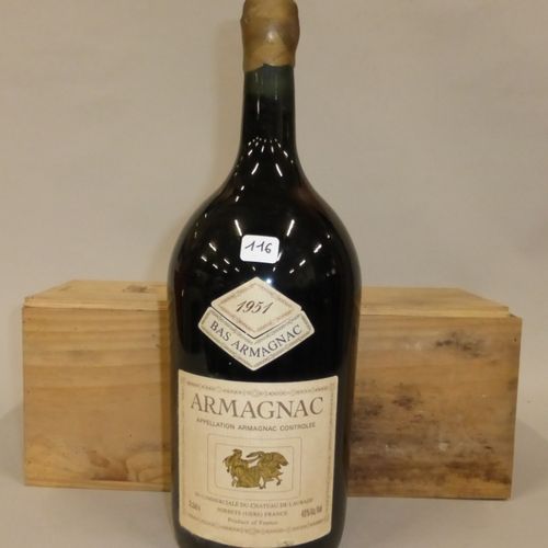 Null 
1 Pot Bas Arrmagnac 1951 Château de Laubade caisse en bois 250 cl 40% (e.A&hellip;