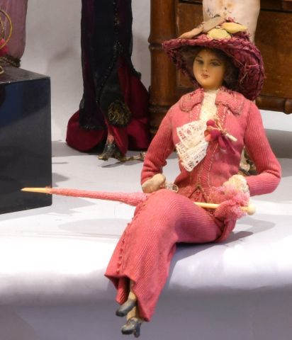 Null Laffitte-Désirat.

Huit petite poupées de mode des années 20 avec tête et b&hellip;