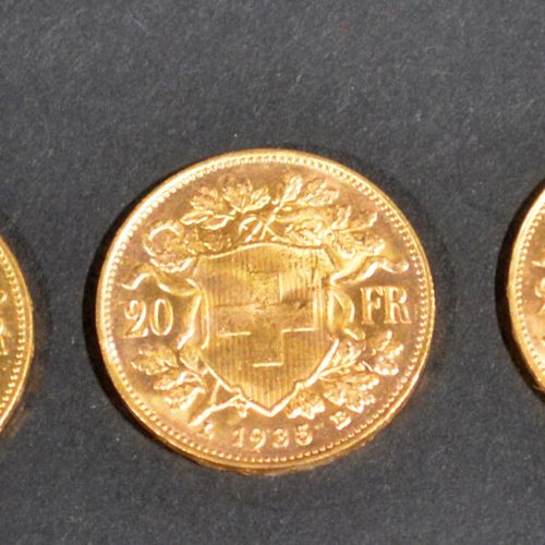 Null Cinq pièces de 20 Francs or Croix Suisse 1930 (x2), 1911, 1935 et 1922