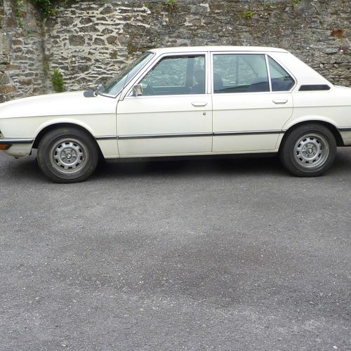 BMW 520/6 (E12) 从1978年3月9日起 序列号：6 806 522 ES 11 CV Type 520/6 正常登记 第一手资料