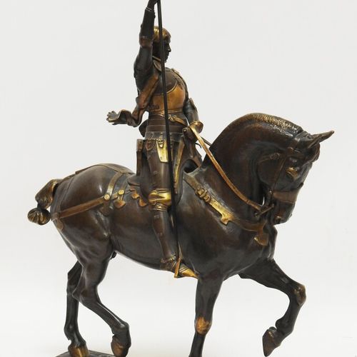 Null Emmanuel FREMIET (1824-1910)

Jeanne d'Arc à cheval

Groupe en bronze à pat&hellip;