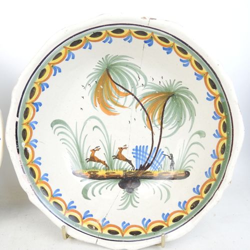 Null An earthenware SALADIER with polychrome decoration of a hunting scene. 19th&hellip;