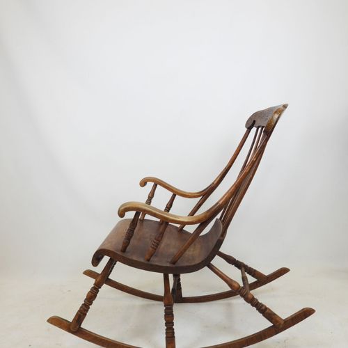 Null ROCKINGCHAIR armchair in wood carved with vine leaves and brass on the base&hellip;