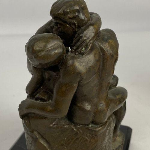 Null 
D'après RODIN. Le baiser et le penseur Deux reproductions en bronze (oxyda&hellip;