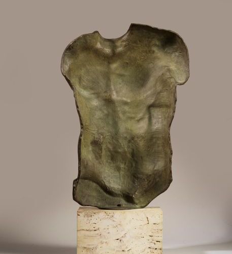 Igor MITORAJ Igor MITORAJ (1944 2014) Persée Sculpture en bronze à patine verte &hellip;