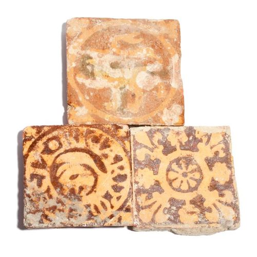 Null A medieval encaustic tile 13th century, decorated in cream slip on a terrac&hellip;