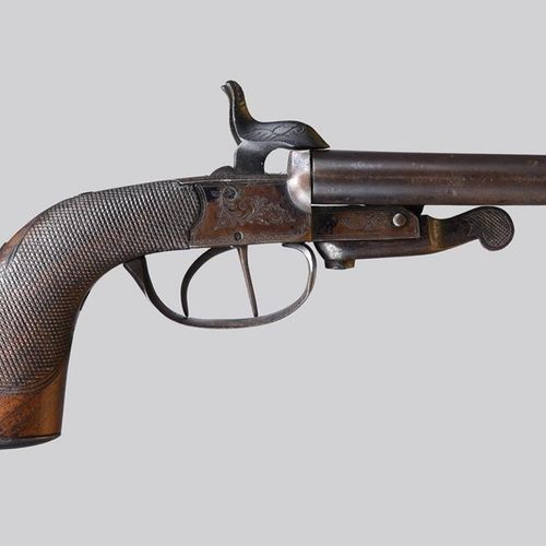 Null 一把英国.42口径的双管针式手枪，膛线枪管3.8英寸，有伯明翰的证明标记，杠杆下的动作有卷轴雕刻并印有 "FW"，雕刻的锤子，棋盘式的木质握把。