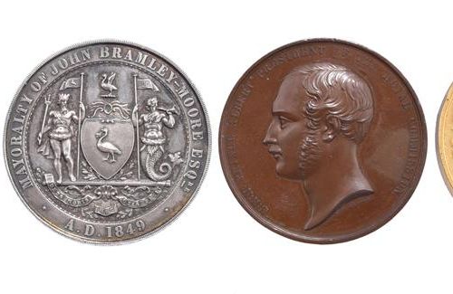 Null 商业和工业：四枚奖章。约翰-帕里什，汉堡1806年，银质，39毫米，"从1756年到1806年，在这个生命的跨度中，多么充实的时期啊！！"，背面有献词&hellip;