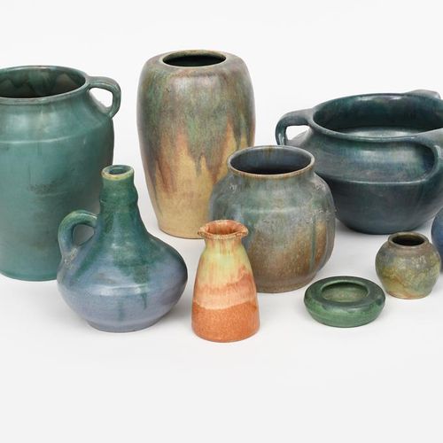 Null Denise Wren (Oxshott Pottery) (1891-1979) un piatto Oxshott Pottery, forma &hellip;