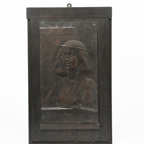 Null 乔治-弗兰普顿爵士(1860-1928)，圣克里斯蒂娜，1889年，青铜浮雕，镶嵌在面板上，在铸件上签名并注明日期 43.5 x 24.5cm。 出处&hellip;