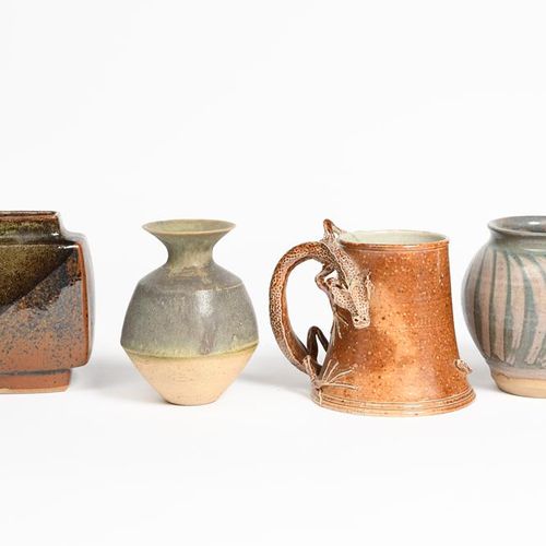 Null Eileen Lewenstein (born 1925) a stoneware vase, shouldered form with cylind&hellip;
