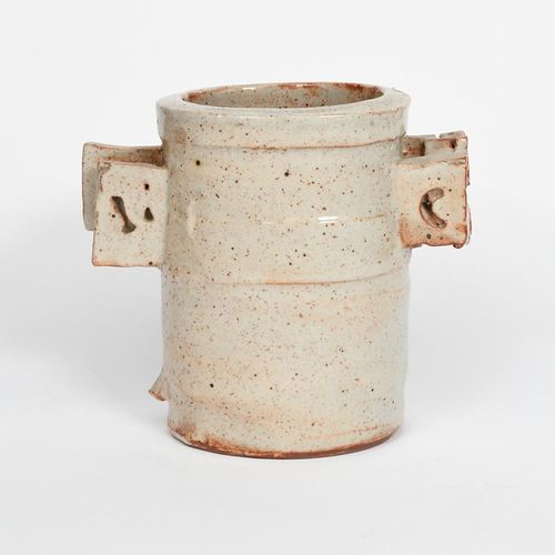 Null 
‡ Colin Pearson (1923-2007) Winged Pot, (grande) un jarrón de gres, de sec&hellip;