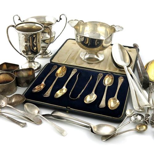 Null A mixed lot of silver items, various dates and makers, comprising: a George&hellip;