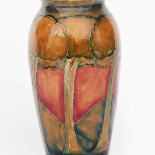 Null Eventide", un vase en poterie Moorcroft conçu par William Moorcroft, forme &hellip;