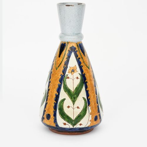 Null Vase carafe Carlo Manzoni, forme conique effilée et col évasé, incisé de pa&hellip;
