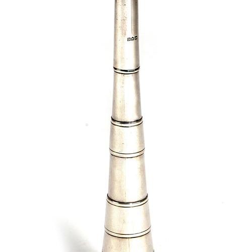 Null A LATE VICTORIAN SILVER HUNTING HORN BY THOMAS CALLOW AND SON, LONDON, 1900&hellip;