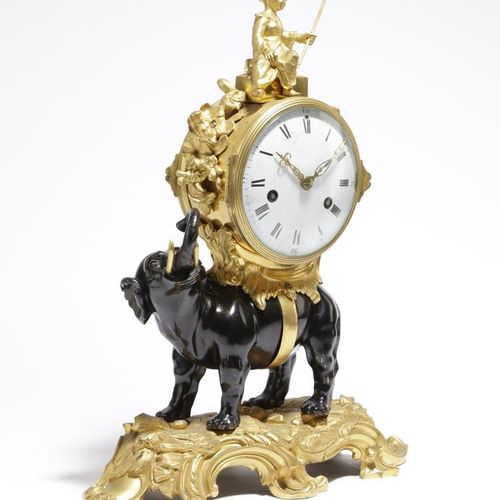 Null 法国路易十五时期的奥尔莫鲁和斑纹铜制大象门钟，根据JACQUES和PHILIPPE CAFFIERI的设计，18世纪中叶及以后，铜制鼓形机芯，外面的计&hellip;