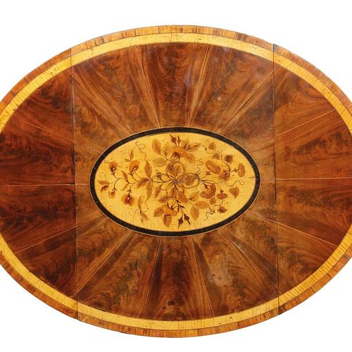 Null TABLE PEMBROKE GEORGE III EN ACAJOU ET BOIS DE SATIN À LA MANIÈRE DE GILLOW&hellip;