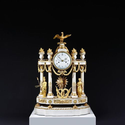 Null 法国LEPINE DIRECTOIRE ORMOLU AND CARRARA MARBLE PORTICO MANTEL钟，约1790-1800年，八&hellip;