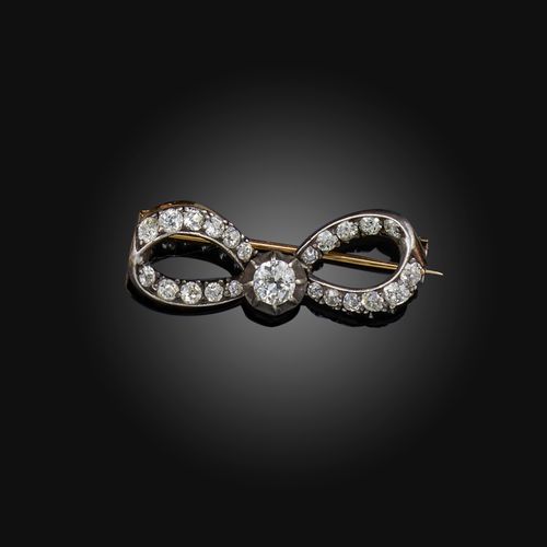 Null Broche en diamant, fin du 19e siècle et plus tard, conçue comme un arc, ser&hellip;