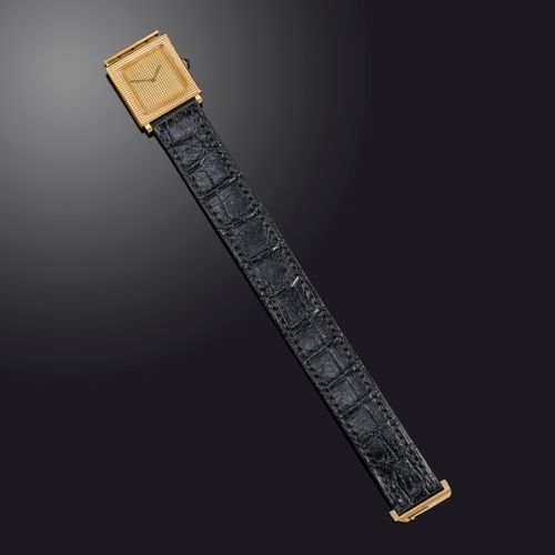 Null Boucheron, montre-bracelet 'La Carée' en or pour dame, circa 2000, cadran e&hellip;