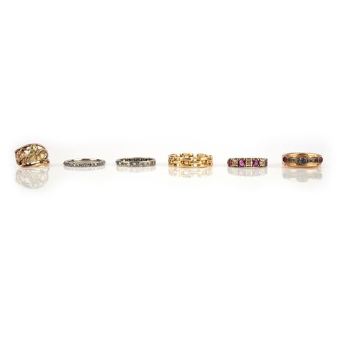Null No reserve - a collection of six gold and gem-set rings, comprising: an ete&hellip;