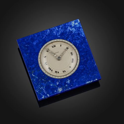 Null Cartier, montre de bureau Art déco en lapis-lazuli, émail et diamants, anné&hellip;