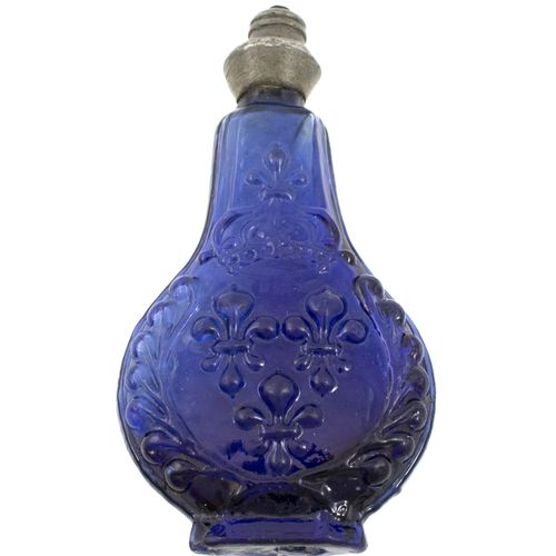 Null Flacon à parfum en verre bleu de la fin du XVIIe siècle ou du début du XVII&hellip;