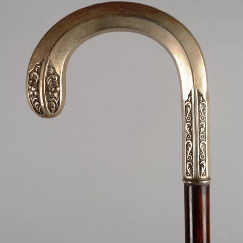 Canne à poignée crosse à sept faces 镍银（一种铜、锌和镍的合金）手杖，带七角手柄，饰有卷轴，标有 "Alpacca "字样；&hellip;