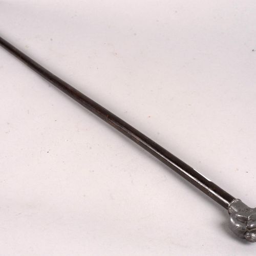 Canne Art nouveau à pommeau érotique 新艺术手杖，黑檀木杆上带有色情（舔阴）金属钮。长度：91.5 厘米。