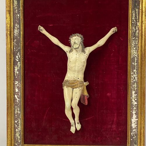 Christ en bois polychrome 
H. : 30cm