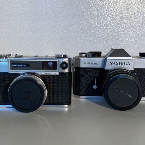 Un lot d'appareils photo Yashica MInister D (4/50) TL Electro (1,7/50) Electro 3&hellip;
