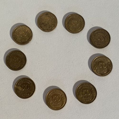 Neuf pièces bon pour 50 centimes datées de 1931, 1932, 1933, 1939 et 1941 Mise à&hellip;