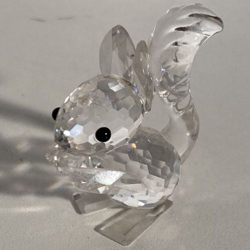 Un écureuil en cristal facetté signé SWAROVSKI PB : 28.63 g Mise à prix : 10 eur&hellip;