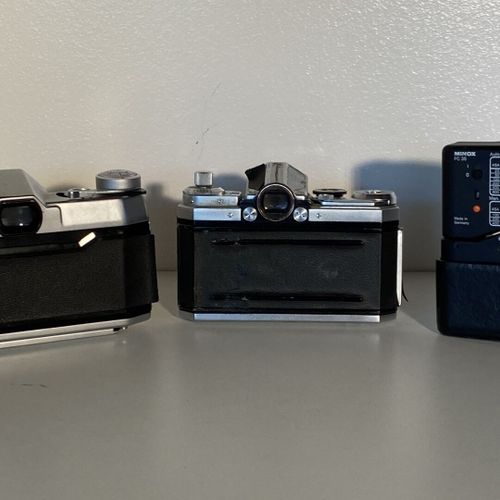 Un lot d'appareils photo Minox 35GT Flash Minox FC35 Edixa électronica Edixa mat&hellip;